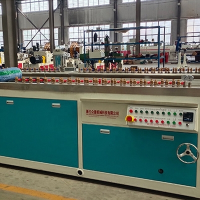 380V 50hz Línea de extrusión de láminas de techo de PVC para la producción de materiales de construcción
