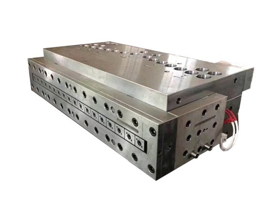 25000 KG Línea de extrusión automática de tableros de cocina WPC2 para las necesidades de producción de puertas amplias