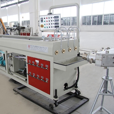 Máquina de extrusión profesional de doble tornillo de acero para línea de extrusión de prensa de tuberías de PVC