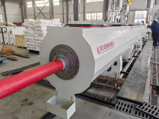Línea de extrusión automática de tuberías de PVC de alta productividad y de larga duración