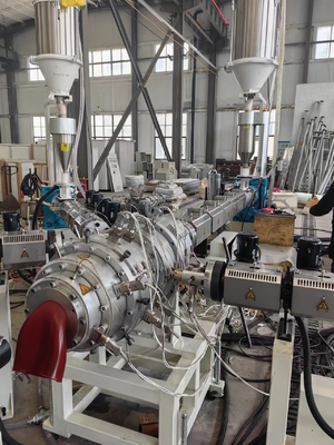 Línea de extrusión automática de tuberías de PVC de alta productividad y de larga duración