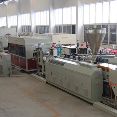 Máquina de extrusión para la producción de revestimientos de PVC con material de tornillo 38CrMoALA y competitivo