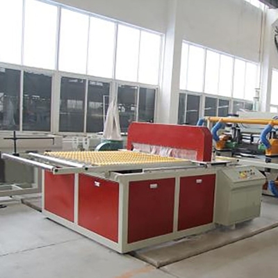 Máquina automática de extrusión de ladrillos verticales para revestimiento de piedra con capacidad de 23000 KG y una