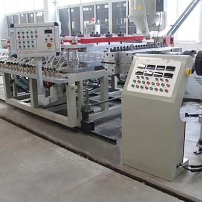 Máquina automática de extrusión de ladrillos verticales para revestimiento de piedra con capacidad de 23000 KG y una