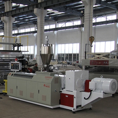 Línea de extrusión de PVC extrusora vertical de plástico de doble tornillo con alta productividad