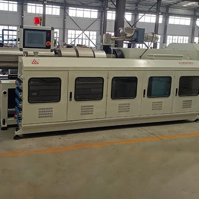 380V 50hz Línea de extrusión de láminas de techo de PVC para la producción de materiales de construcción