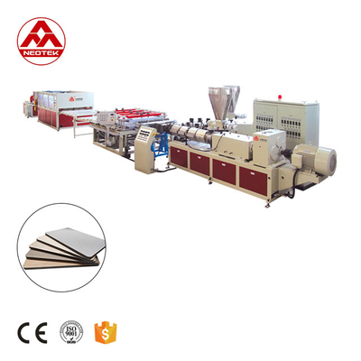 Fabricación de una línea de extrusión de paneles de PVC con material de tornillo de 38CrMoALA