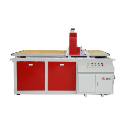 Linea de extrusión de tableros de cocina de puerta ancha WPC2 26000x7000x4000 para producción personalizada