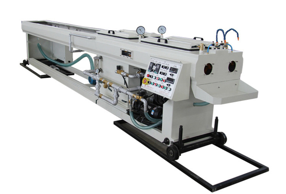 Línea de extrusión de tuberías de PVC de 380V 50hz para una producción de tuberías 50-160 suave y consistente