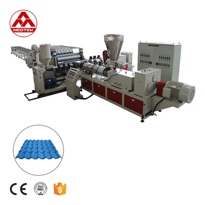 Línea de extrusión de azulejos de esmaltado de PVC de 230 kW de potencia para la producción de alta capacidad 22000 KG